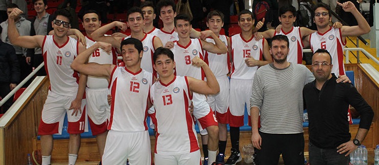 Genç erkeklerde finale doğru