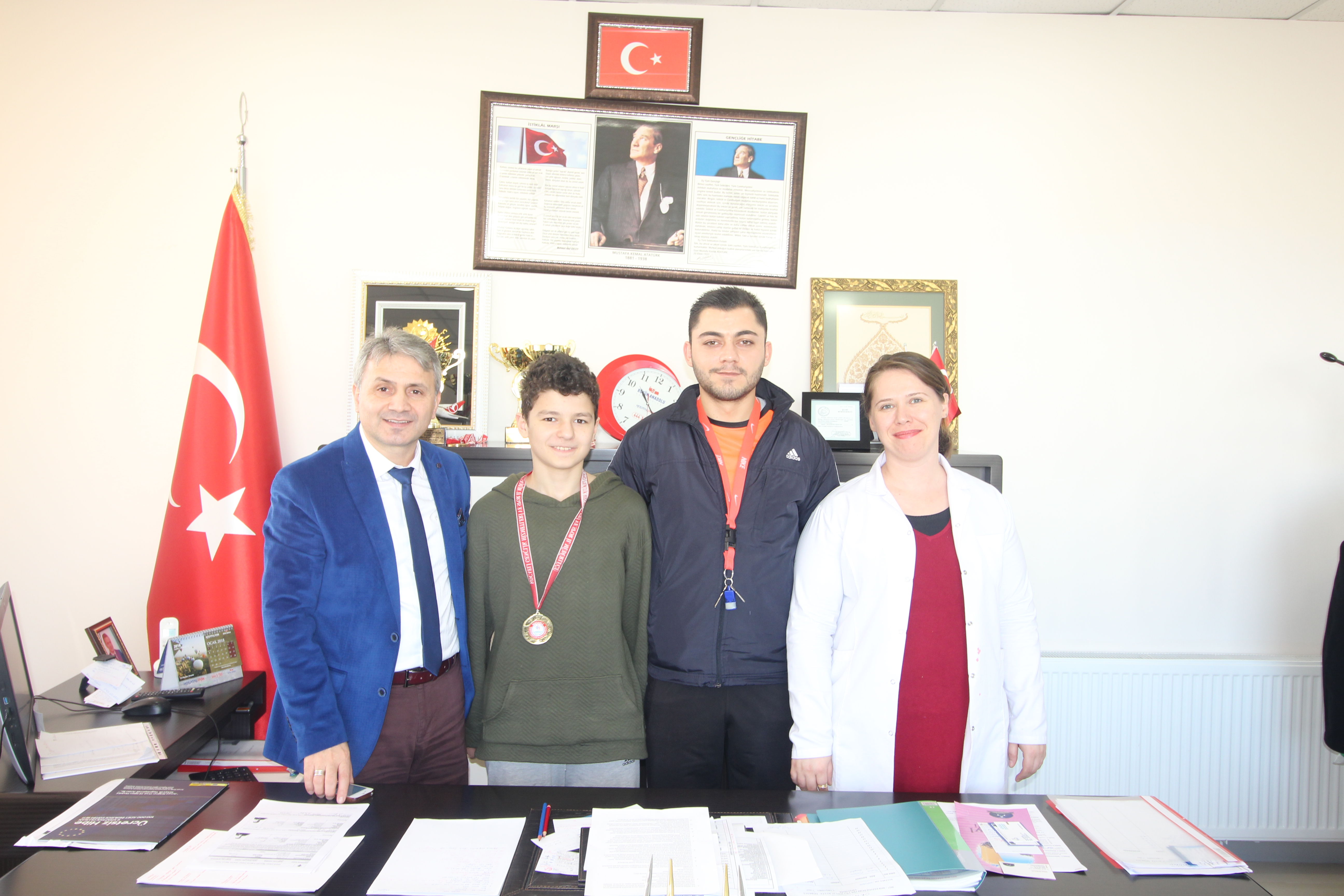 İLİM’Lİ AHMET HAMZA’NIN BAŞARISI GÖZ DOLDURDU