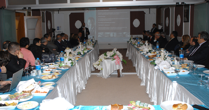 ‘Bizim rakibimiz CHP değil, AKP”