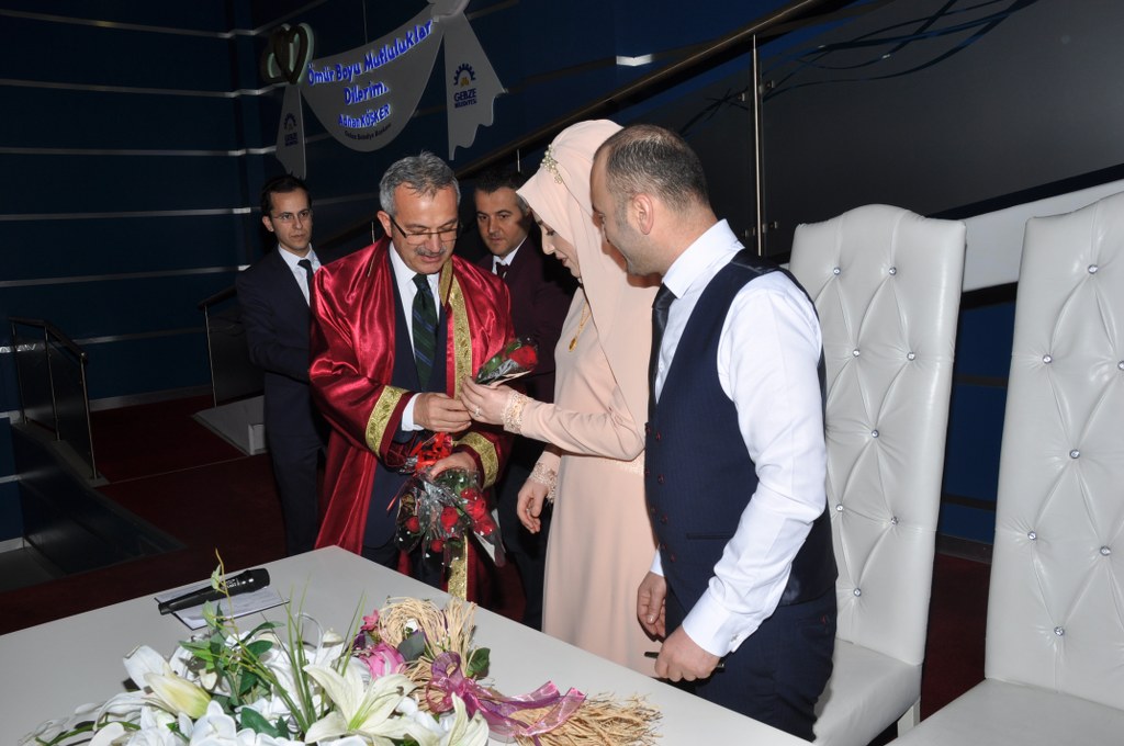 Köşker’den 14 Şubat sürprizi