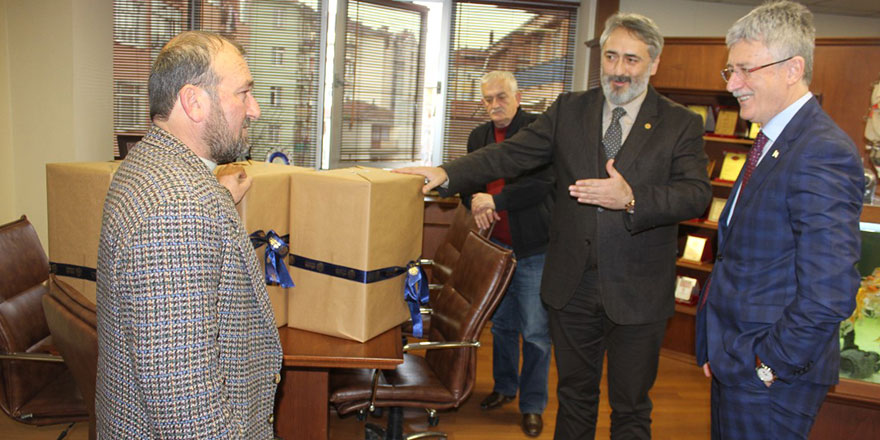 Ellibeş’ten amatöre bilgisayar desteği