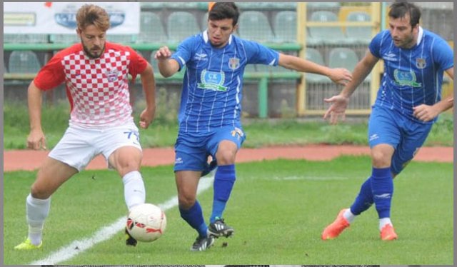 GEBZESPOR’UN RAKİBİ LİGDEN ÇEKİLİYOR!