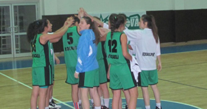 ÇAYIROVA KOCAELİ’YE YENİLDİ