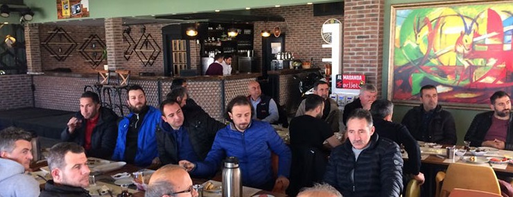 ANTRENÖRLER KAHVALTI DA BULUŞTU