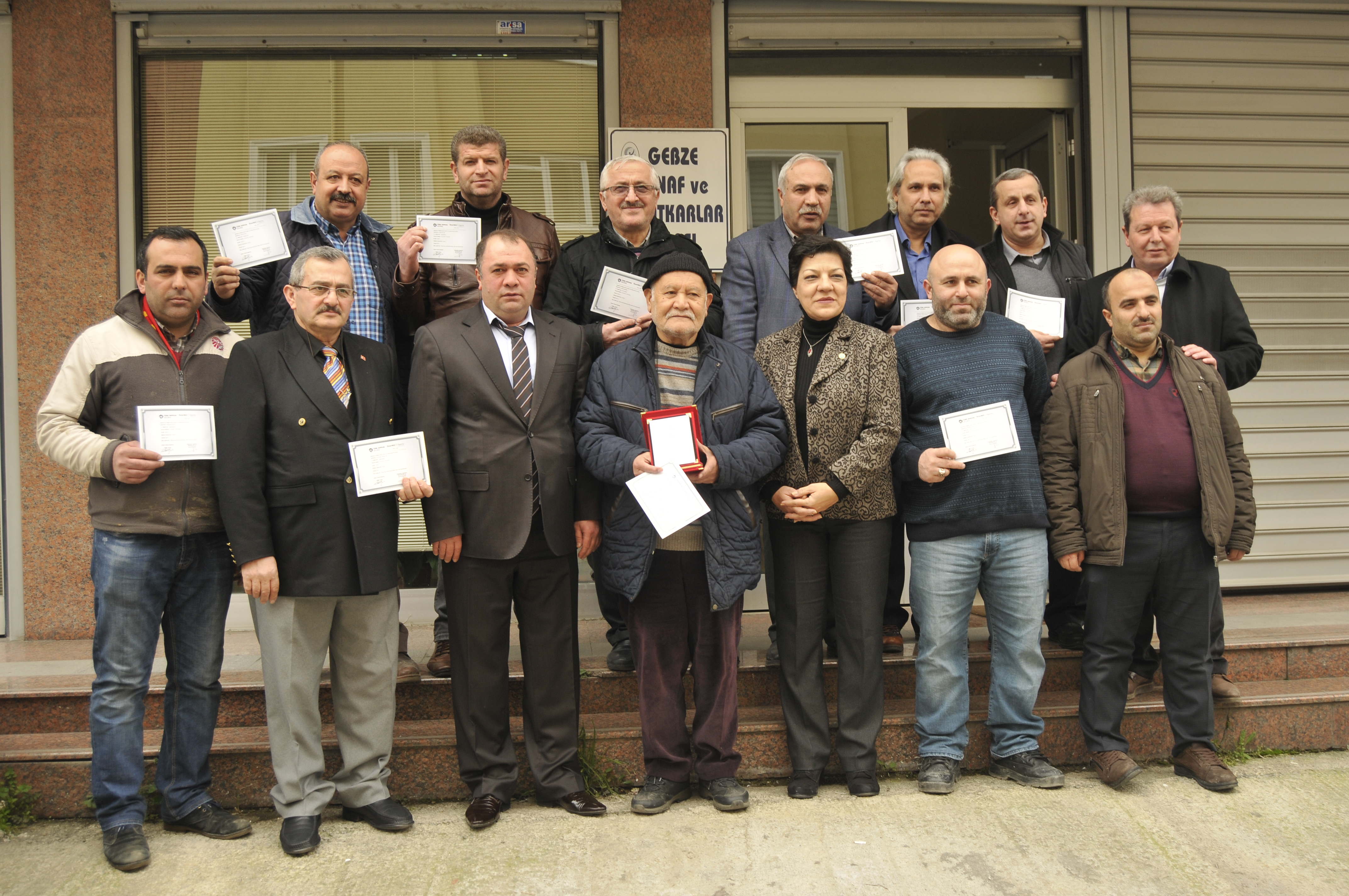 Esnaf odasından üyelerine örnek hizmet