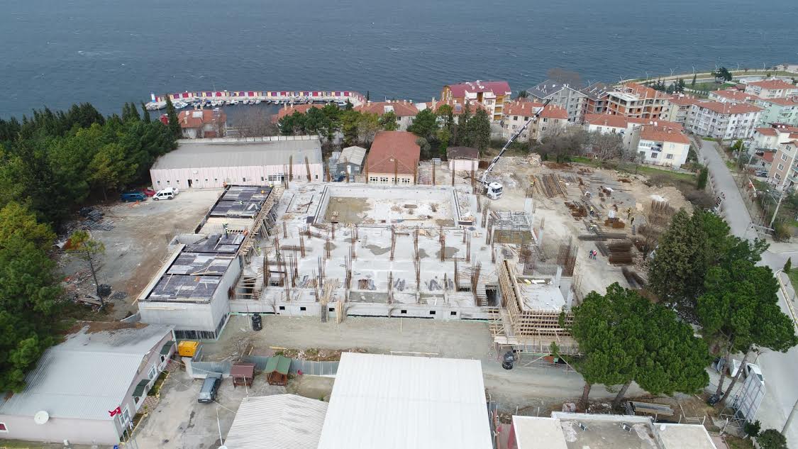 Genç yüzücüler yetişecek