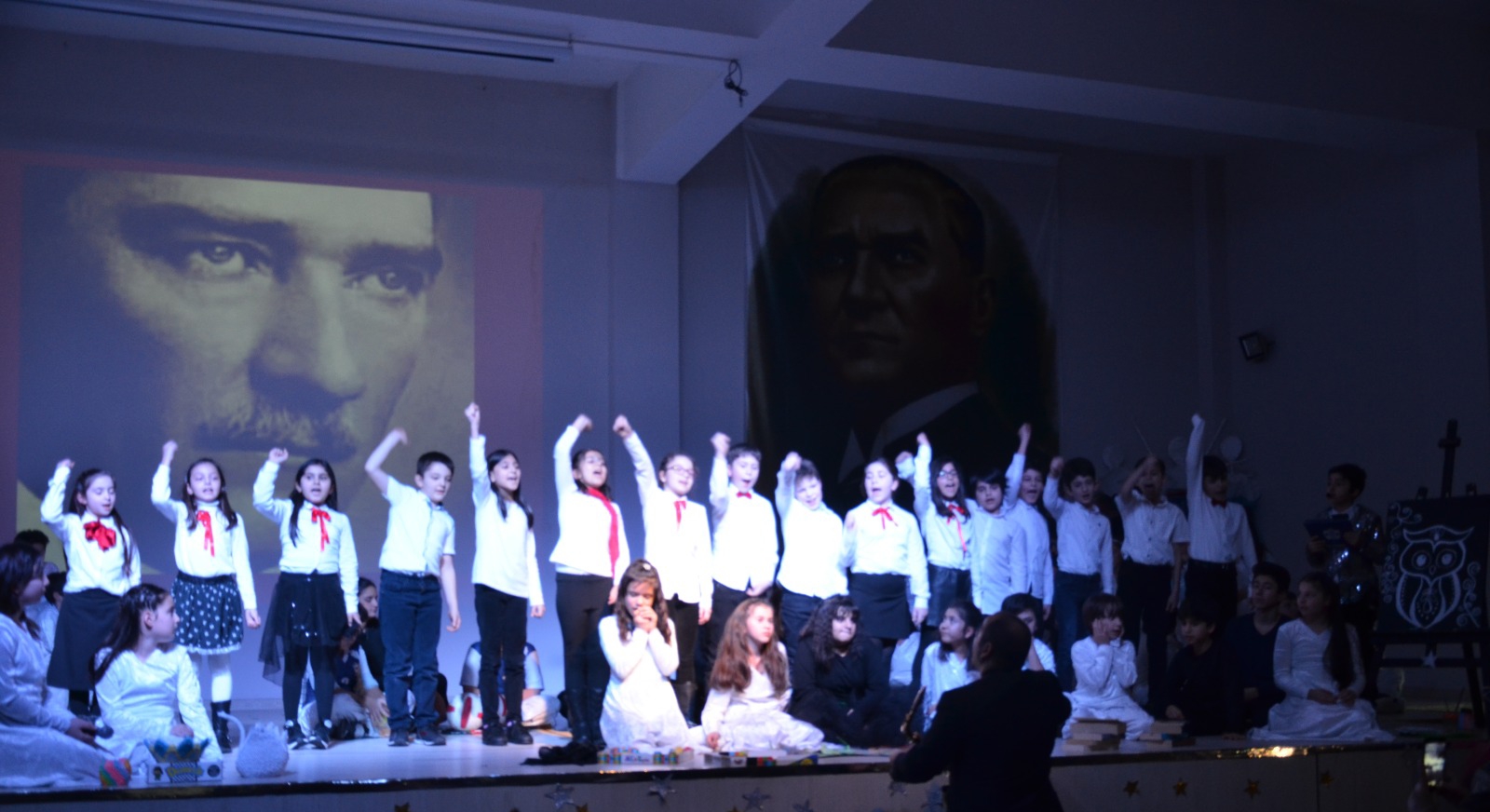 Özel Seymen’de şiir dinletisi