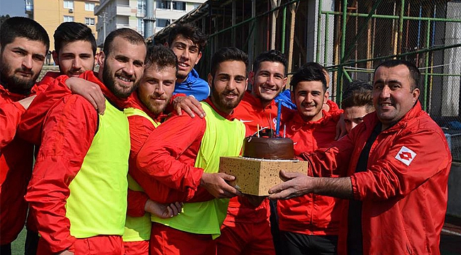 SIRAT’A DOĞUM GÜNÜ SÜPRİZİ