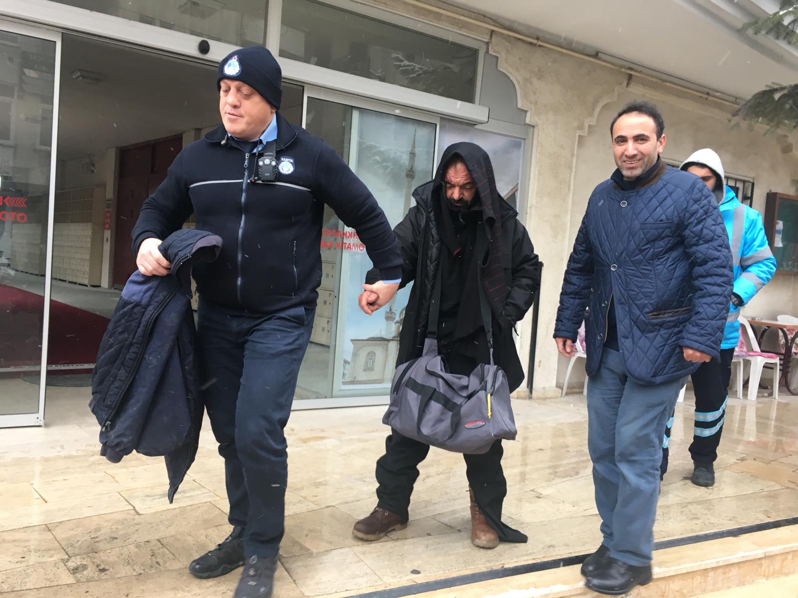 Sokakta kimse aç ve açıkta kalmasın