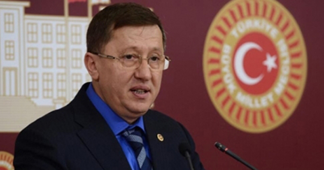 Başbakan kimin lideri?