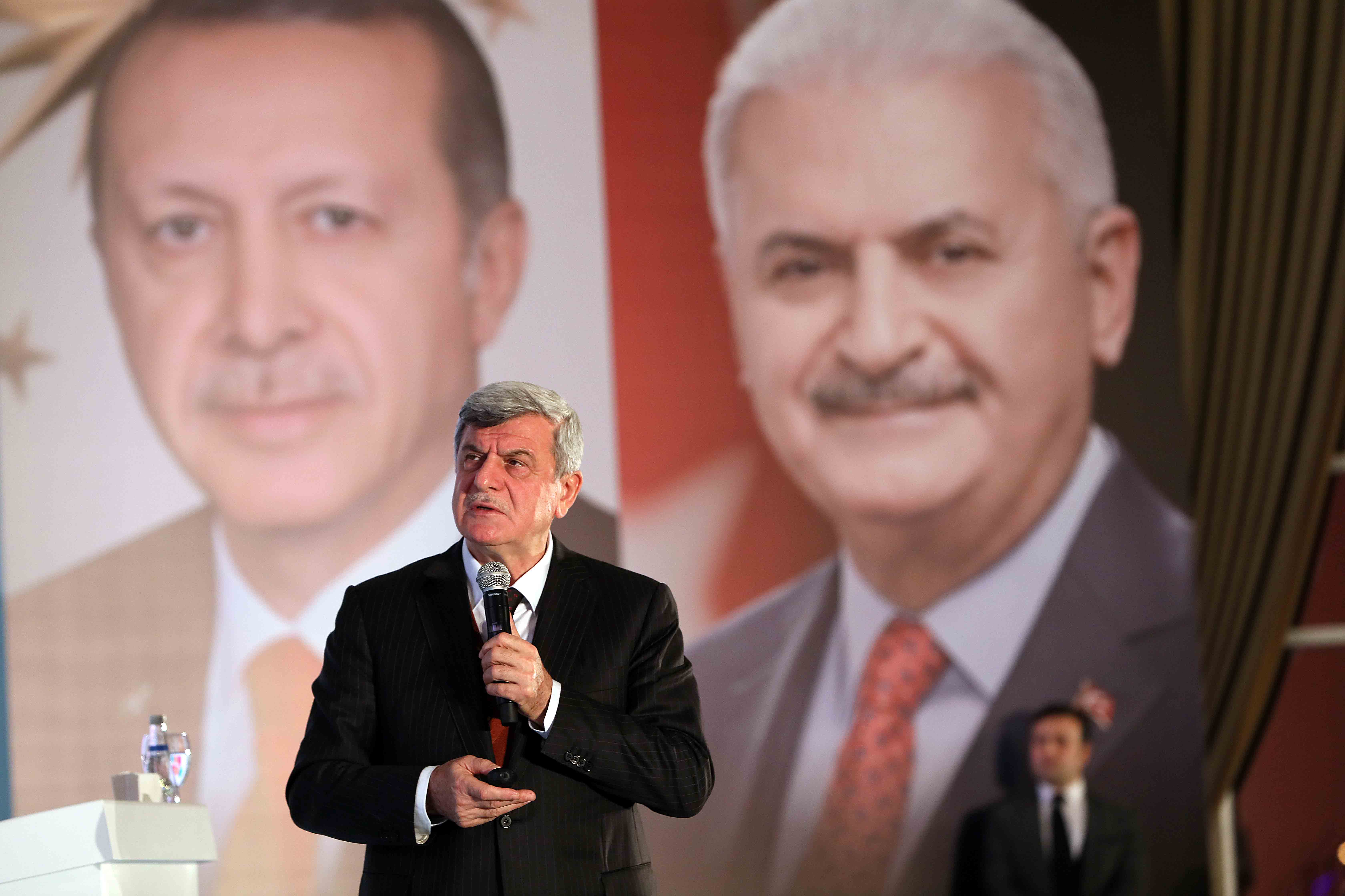 Gençlik ve kadın projelerini anlattı