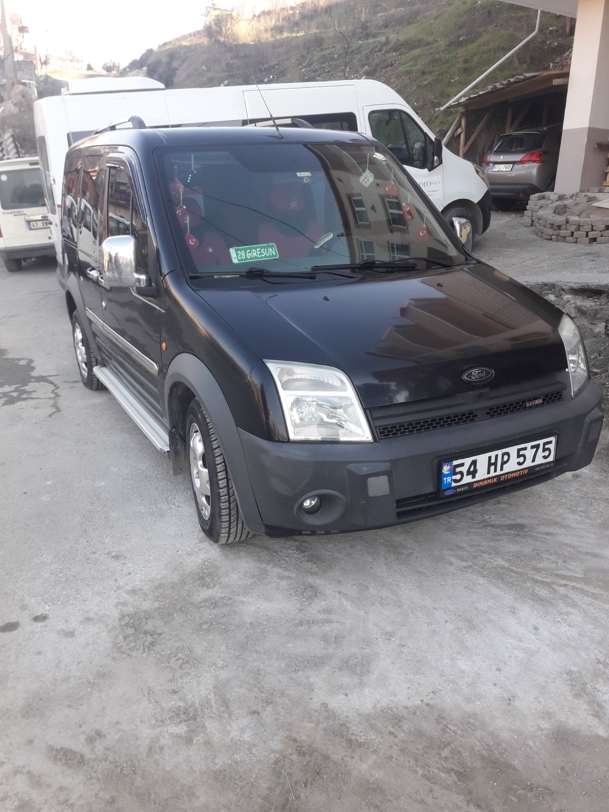 Belediye aracına haciz gönderdi