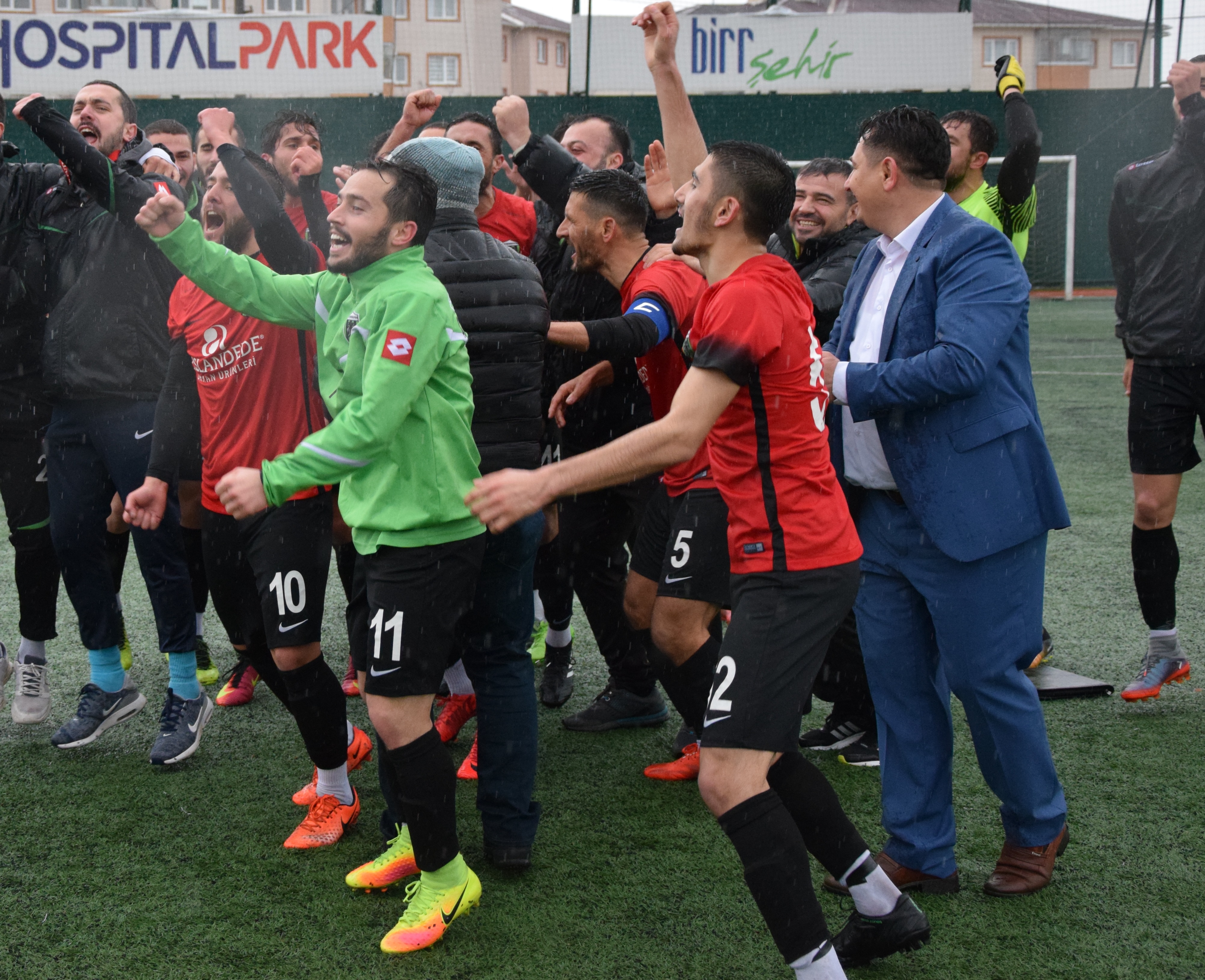 MAÇIN KRALI ÇAYIROVA’DA