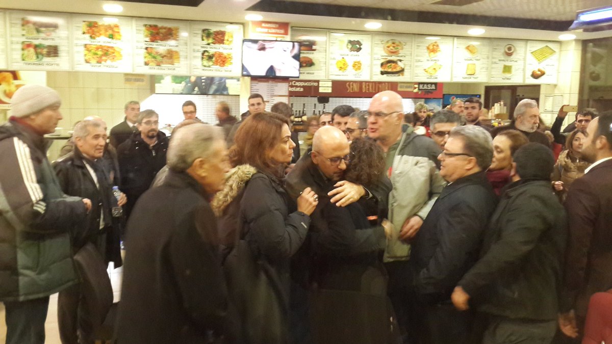 Cumhuriyet davasında tahliyeler