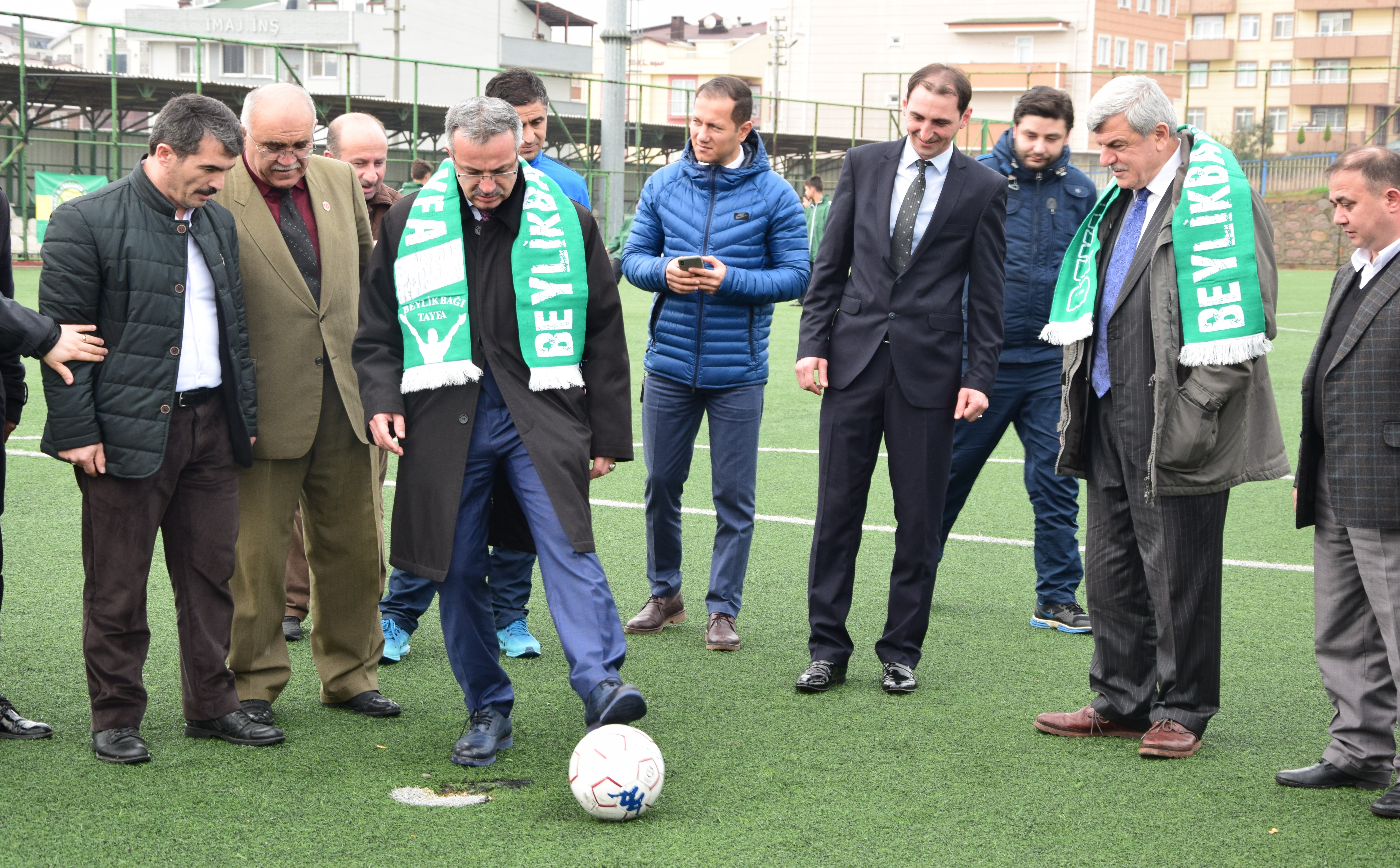 KARAOSMANOĞLU BEYLİKBAĞISPOR’U ZİYARET ETTİ
