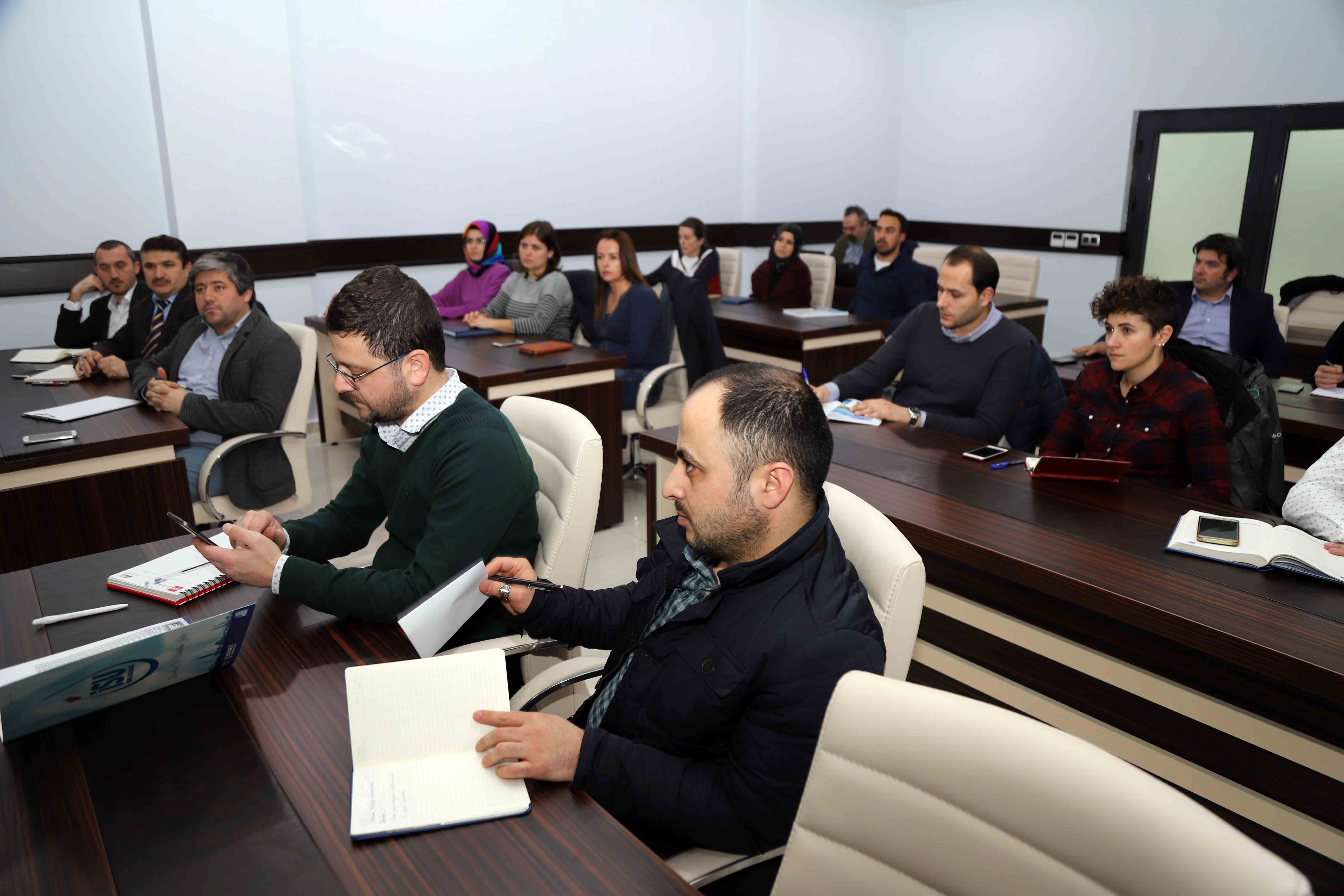 İSU personeline eğitim