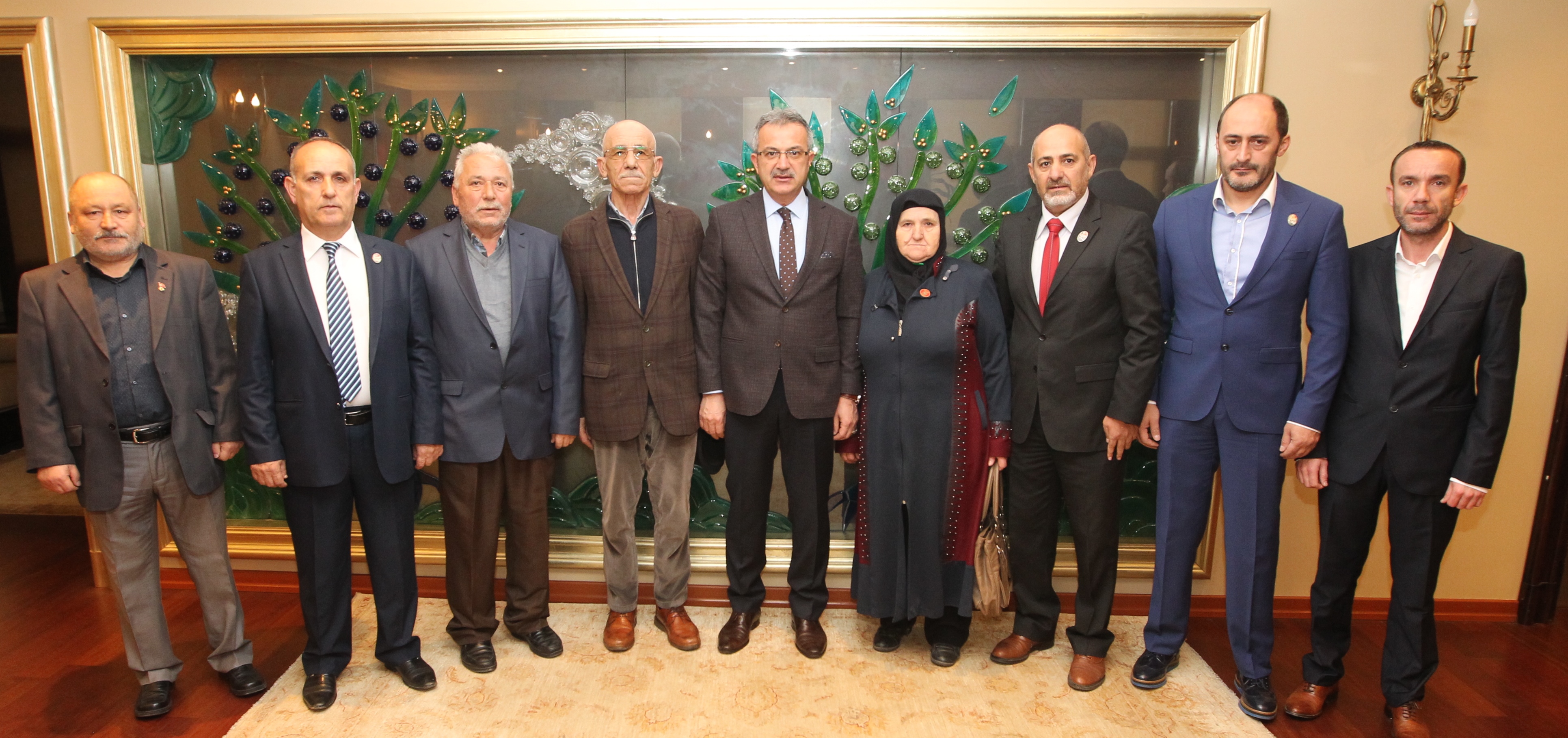 Şehit aileleri ziyaret etti
