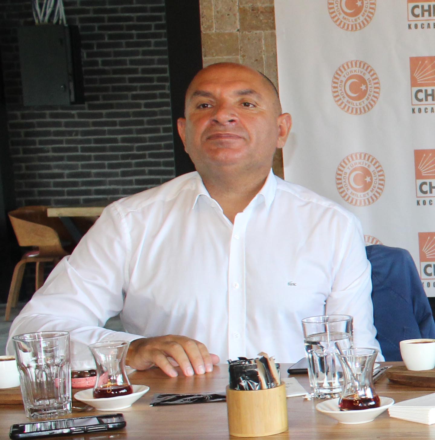 Tarhan düşen uçağı sordu