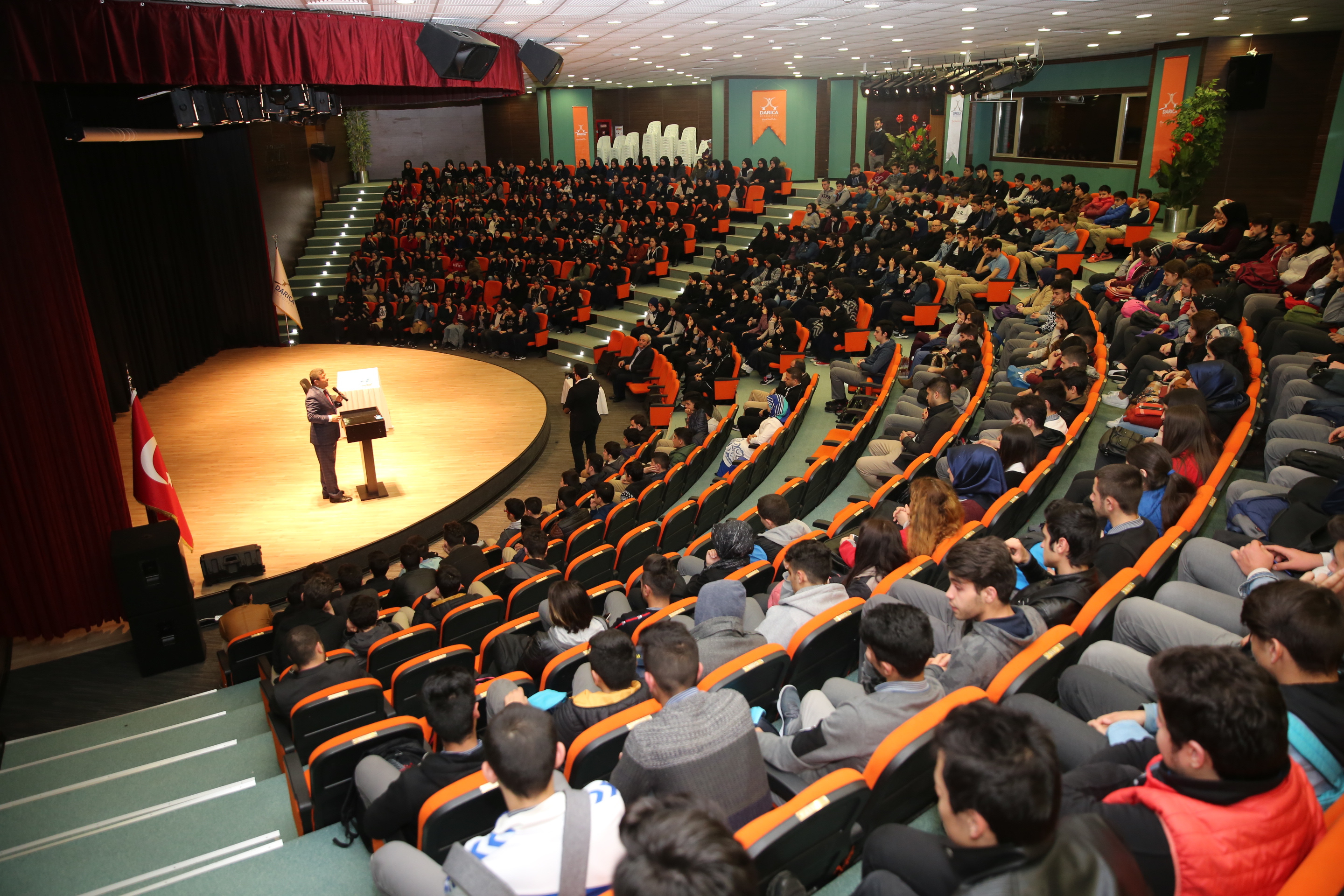 Darıca'da  Çanakkale  konferansı