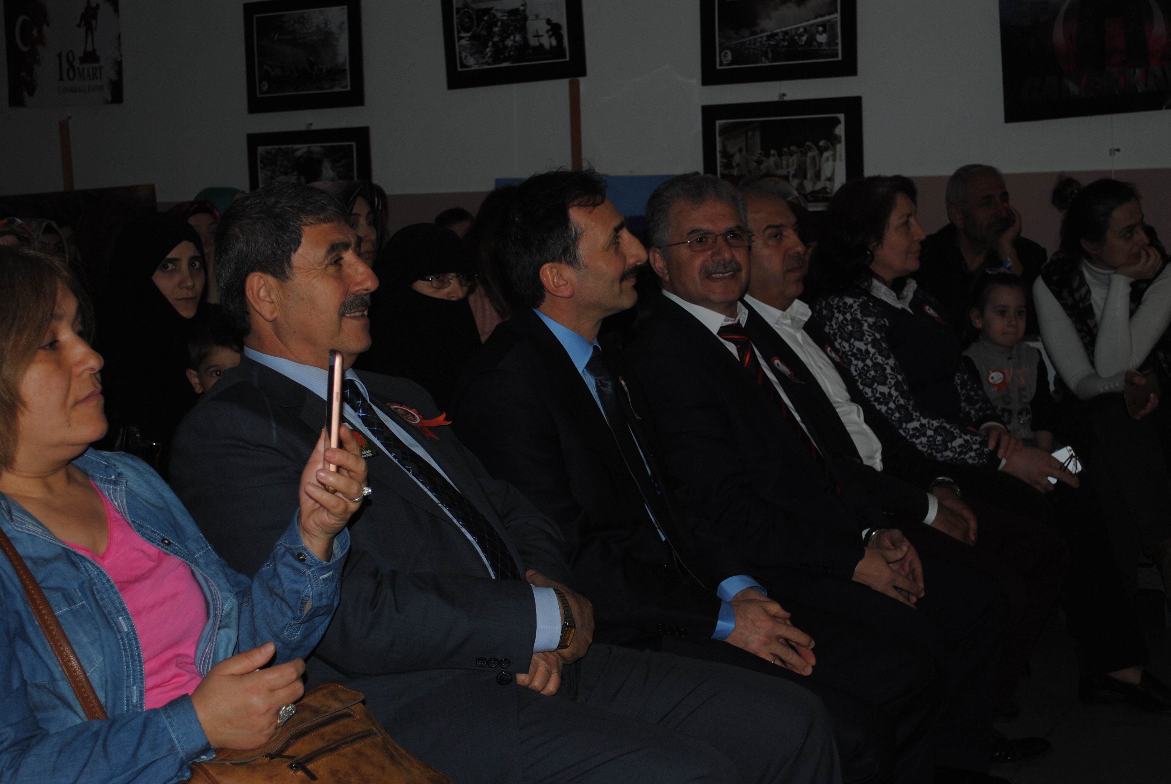 Kroman Çelik’ten şehitlere vefa