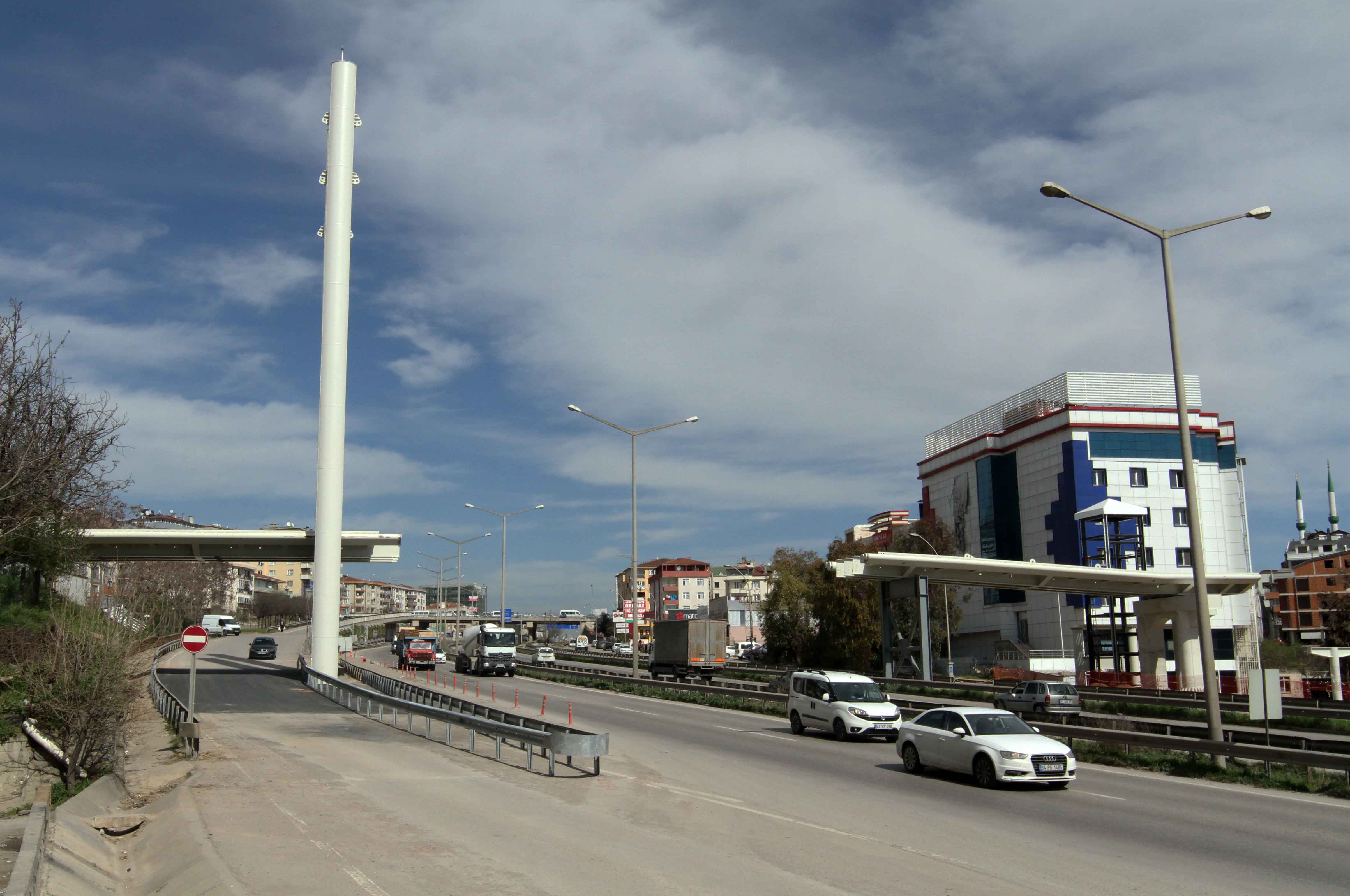 Gebze’nin ilk büyük yaya köprüsü