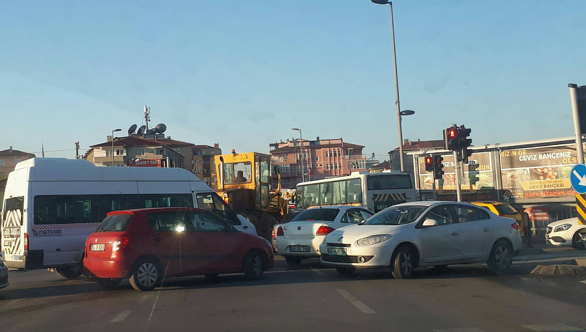 İstasyon Caddesi’nden trafik karmaşası