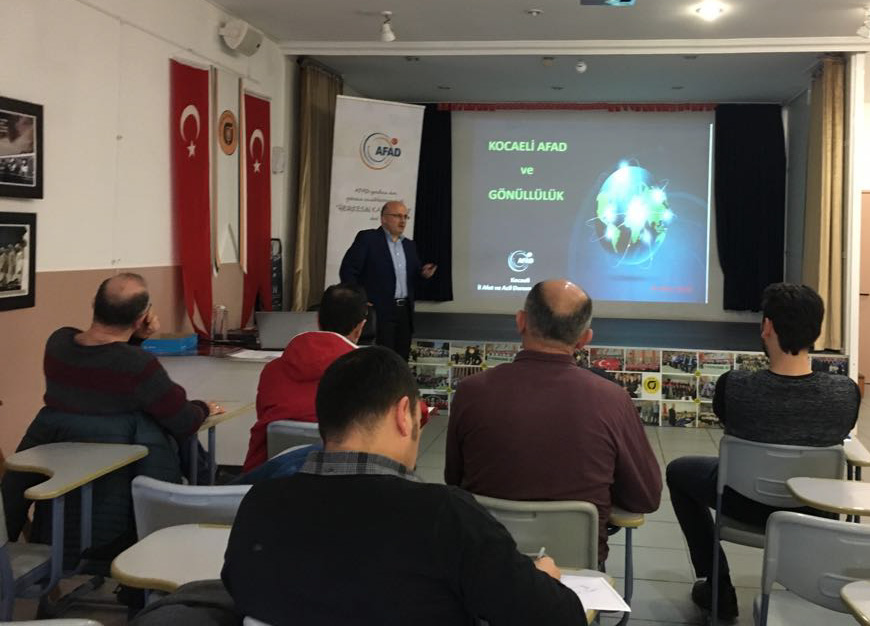 Gebze AFAD    gönüllüleri toplandı