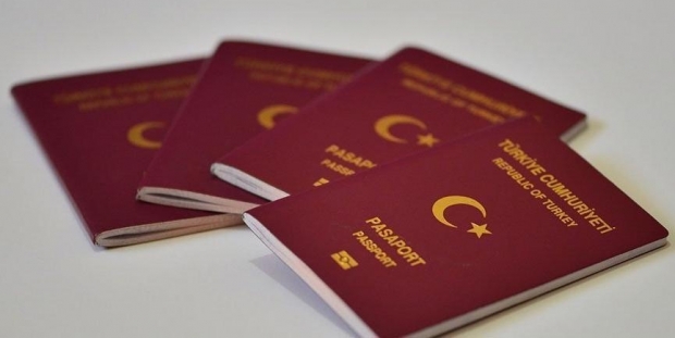 Ehliyet ve pasaportta yeni dönem yarın başlıyor