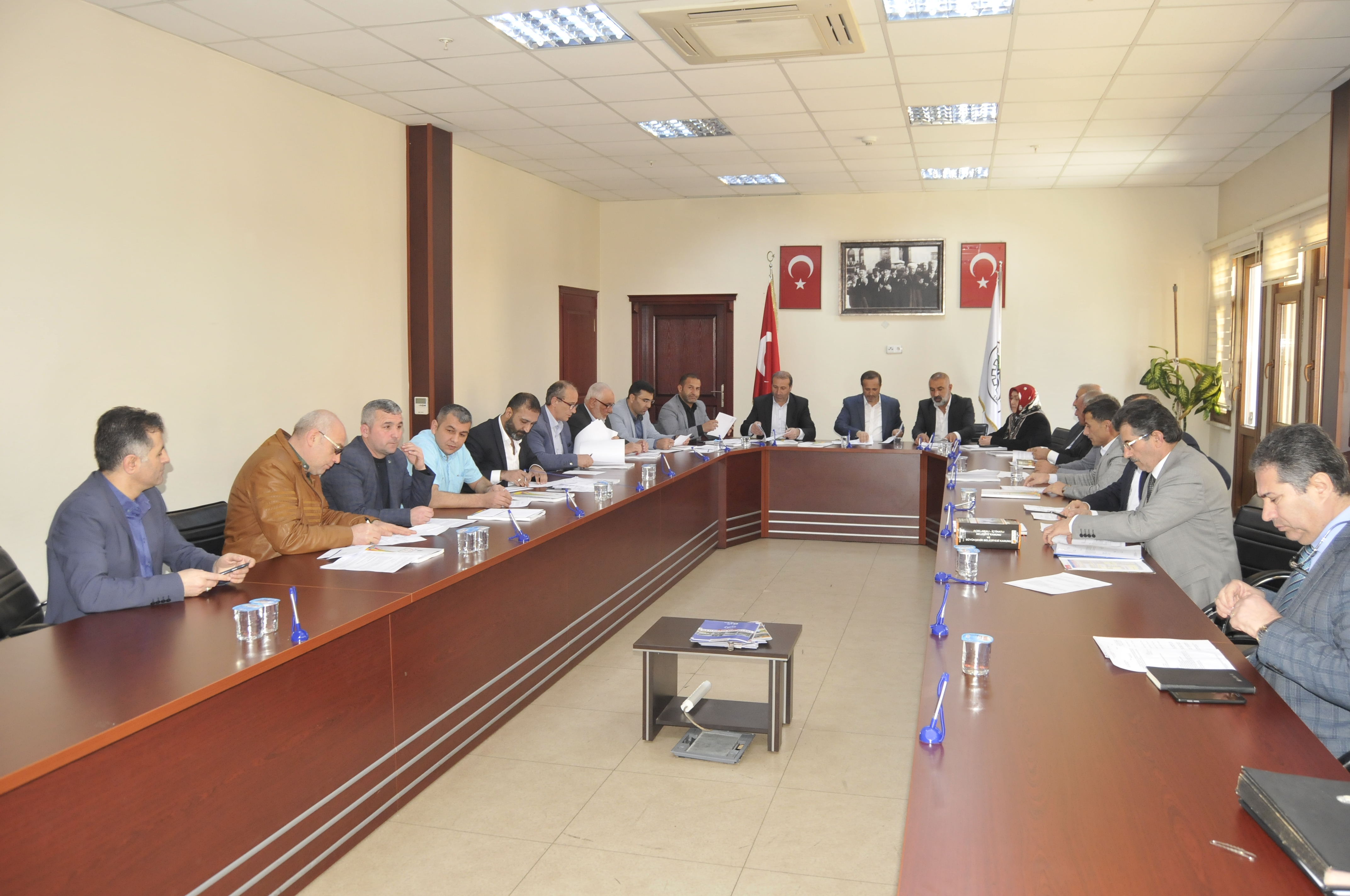 ‘Vaat ettiğimiz projeleri tamamlayacağız’