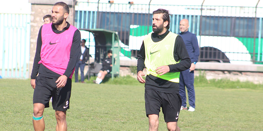 Başak: “Eleştiri olsun, hakaret değil”