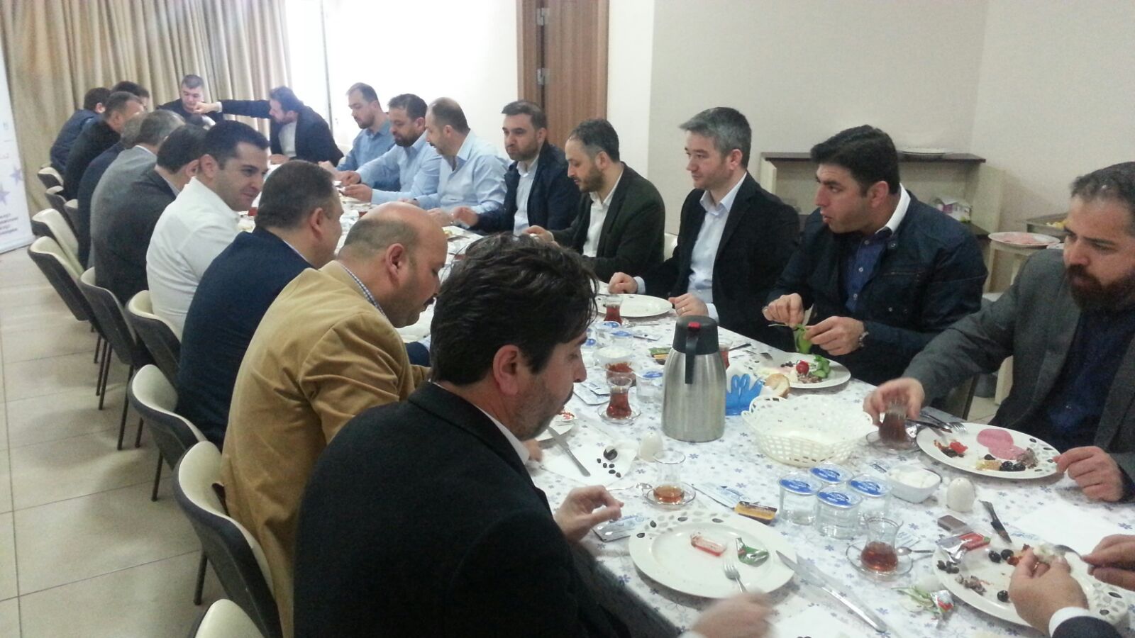 TÜMSİAD üyeleriyle bir araya geldi
