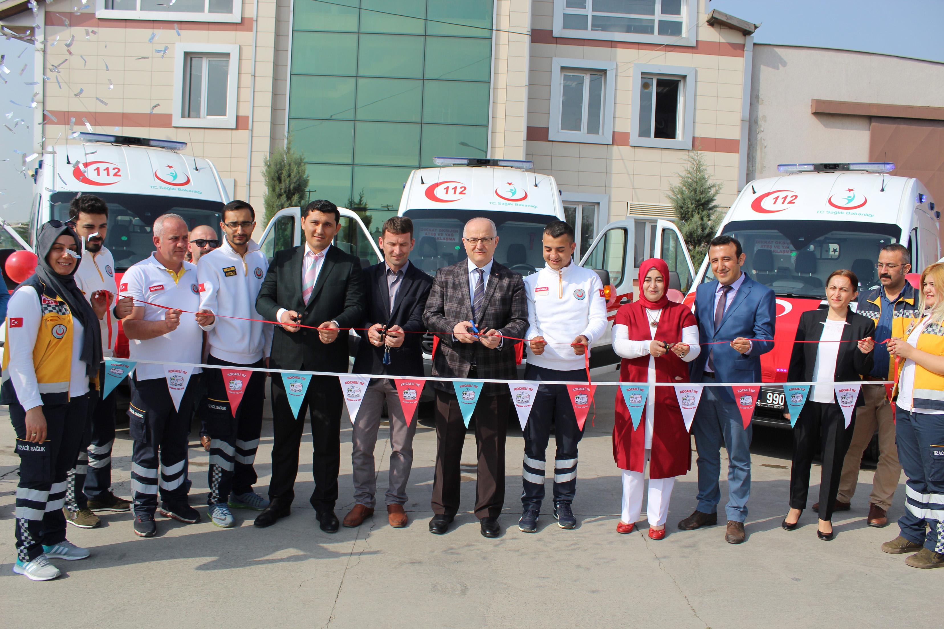 3 yeni ambulans hizmete girdi