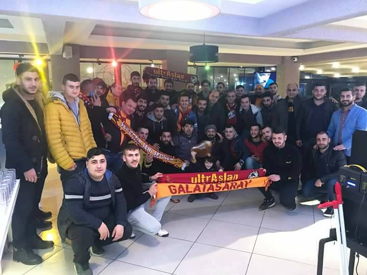 SARI KIRMIZI DESTEK