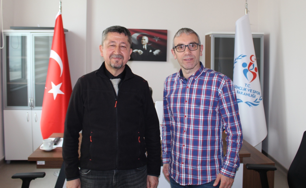 Rıdvan Şükür, Darıca'da ilçe spor Müdürü'nün misafiri oldu.