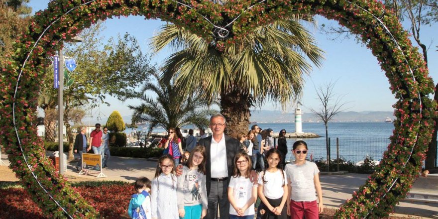 Eskihisar çiçeklerle güzelleşti