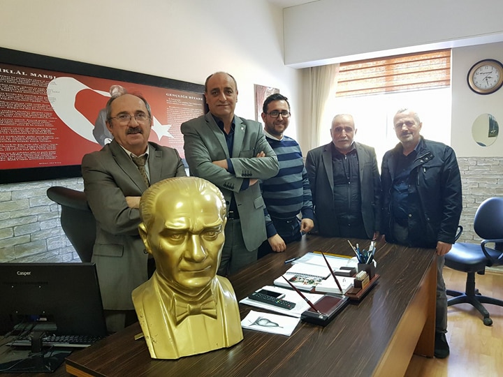 Kargalı İlköğretime Atatürk Büstü