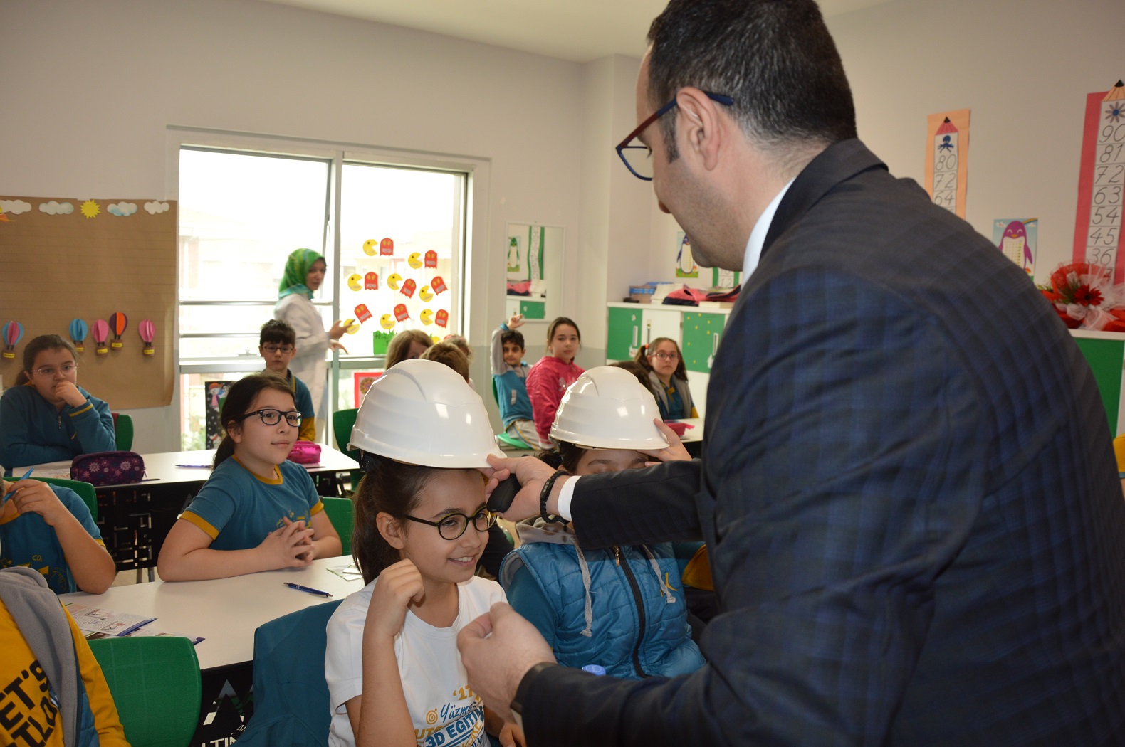 Elektrik  tasarrufu ve güvenli kullanımı anlatıldı