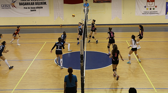 ÜNİLİG voleybol müsabakaları GTÜ'de