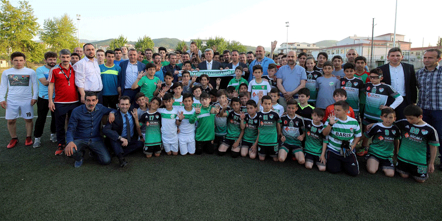 Başkan Karaosmanoğlu’ndan, Hisareynspor’a sürpriz ziyaret
