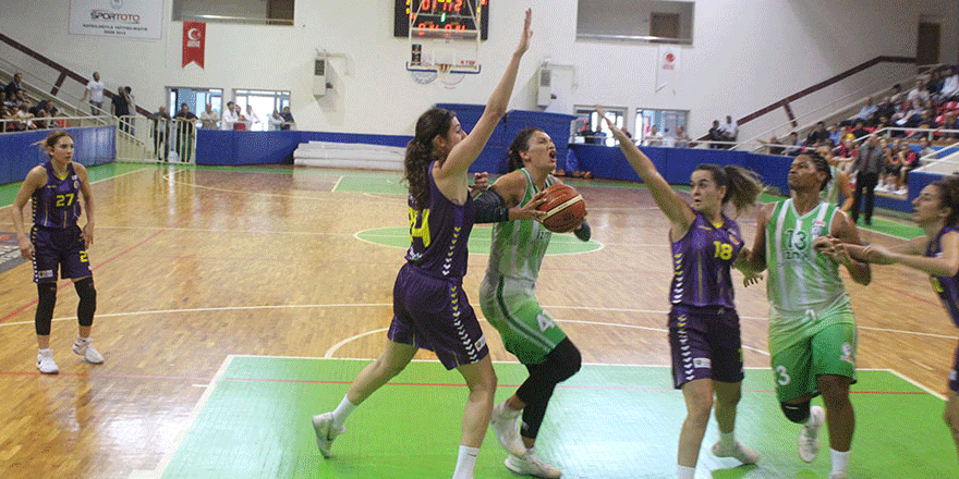 Periler beşinci oldu: 62-61
