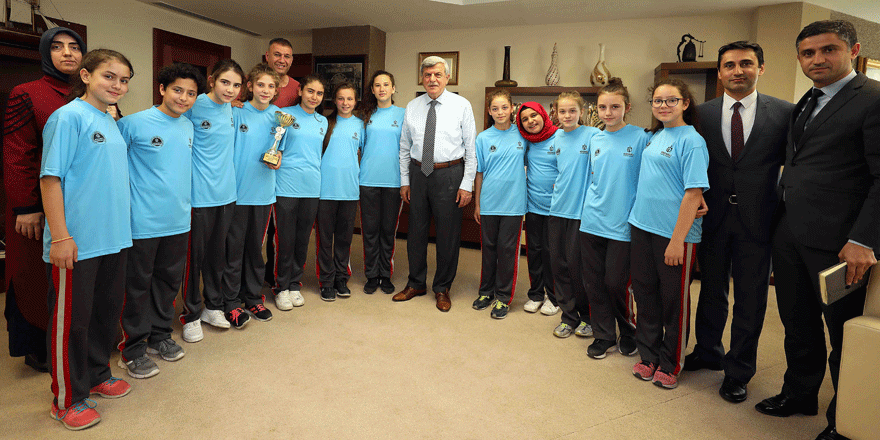  “Spor Okulları meyvelerini veriyor”