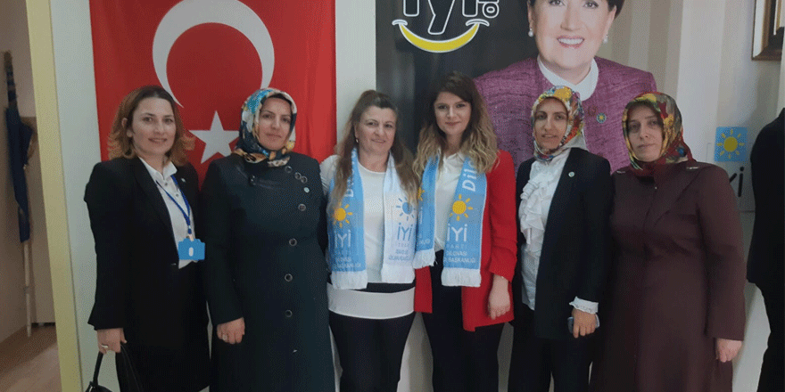  İYİ Parti’den anneler günü etkinliği