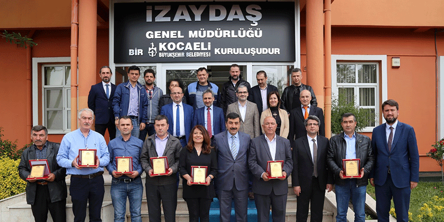 İZAYDAŞ emeklilerini uğurladı   