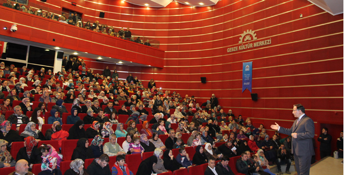 Mustafa Karataş İslam’da aileyi anlattı