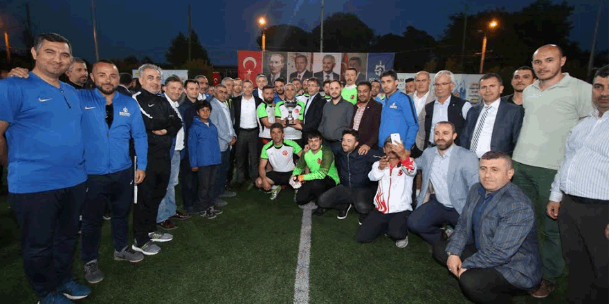 Futbol’da Kupa’nın adı; Park Bahçeler
