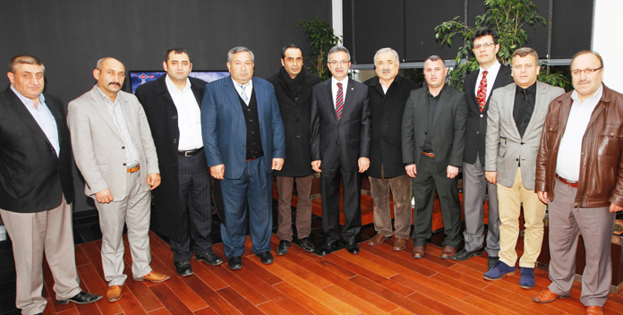 Yiğidolardan Köşker’e destek