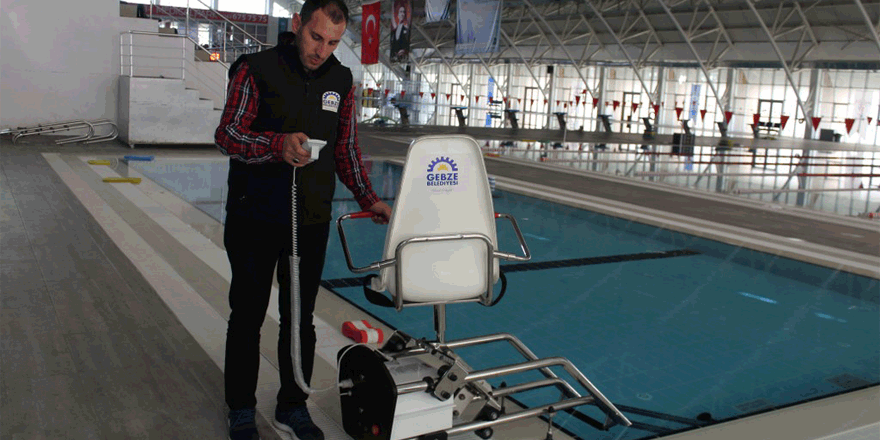 Olimpik  Havuza Engelli Asansörü