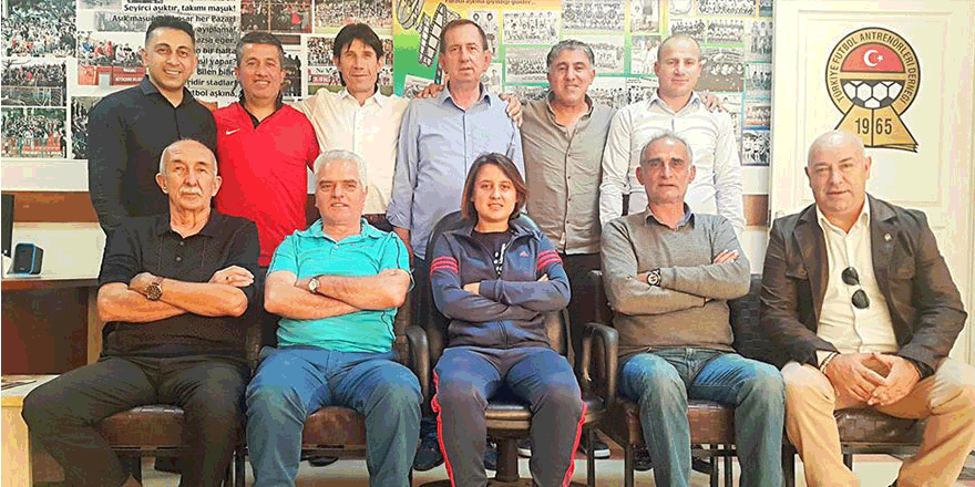 Antrenörlerde görev dağılımı yapıldı