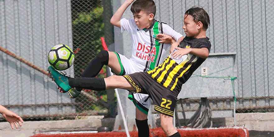 Minikleri sıcakta durduramadı  U-11 Ligi’nde heyecan 9’uncu hafta maçları ile devam etti.