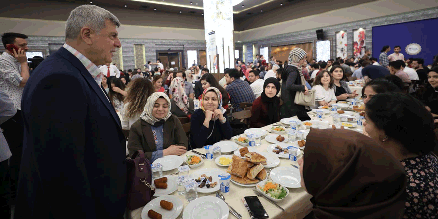 “Gençler umut kaynağımız”